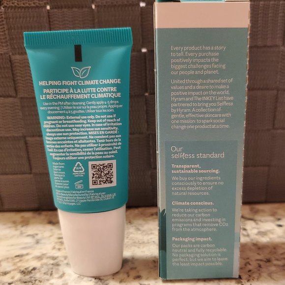 Selfless by Hyram Retinol & Rainbow Algae Serum - Picture 5 of 8